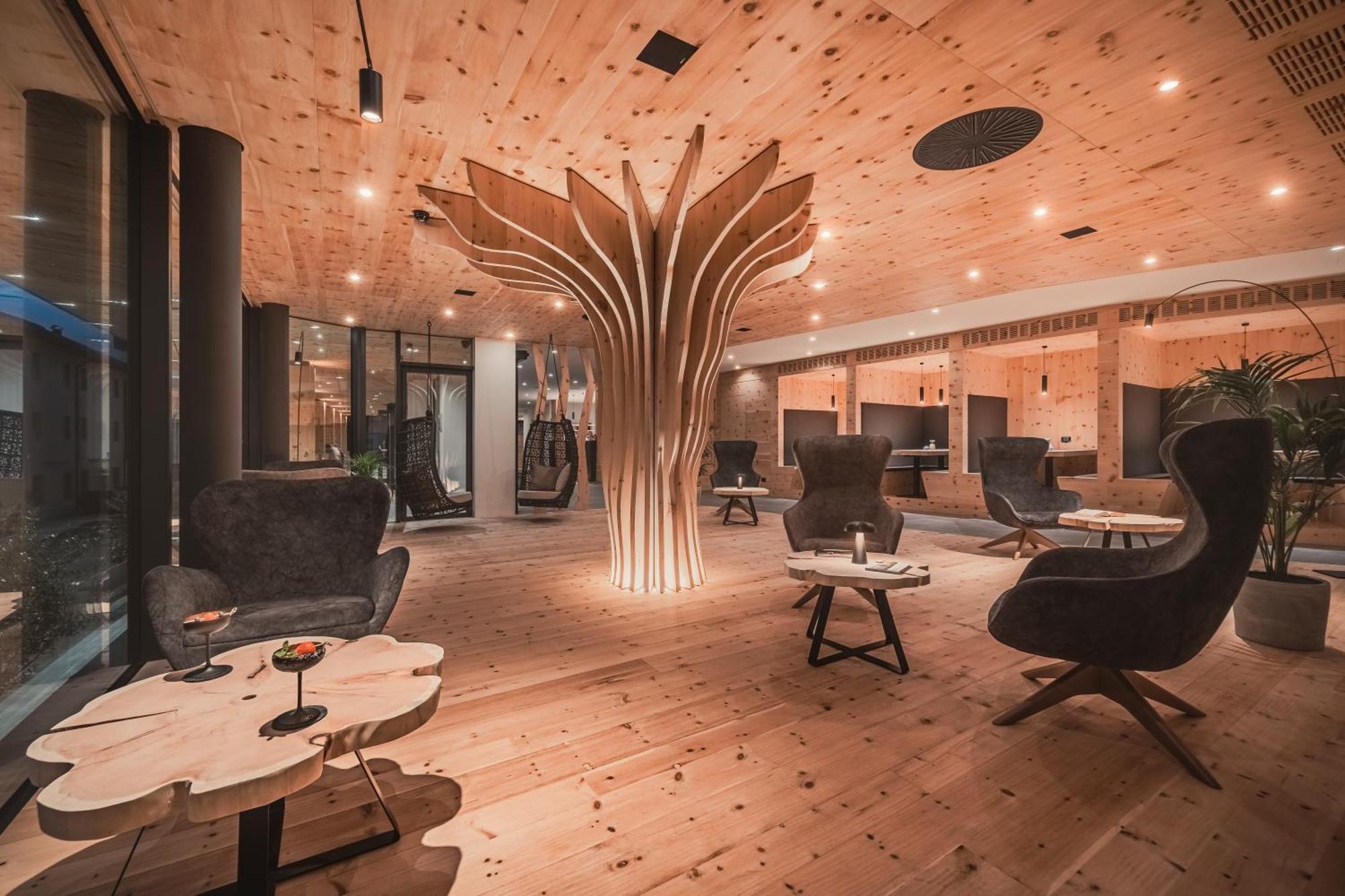 Cristallo Sport & Wellness Hotel Levico Terme Εξωτερικό φωτογραφία