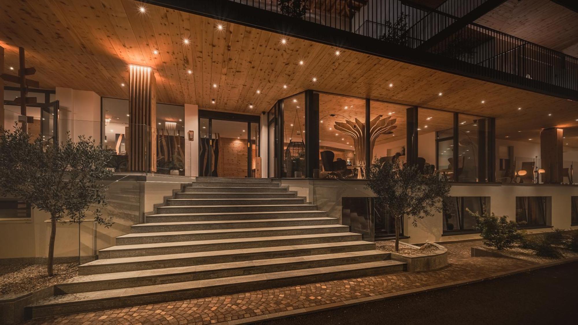 Cristallo Sport & Wellness Hotel Levico Terme Εξωτερικό φωτογραφία